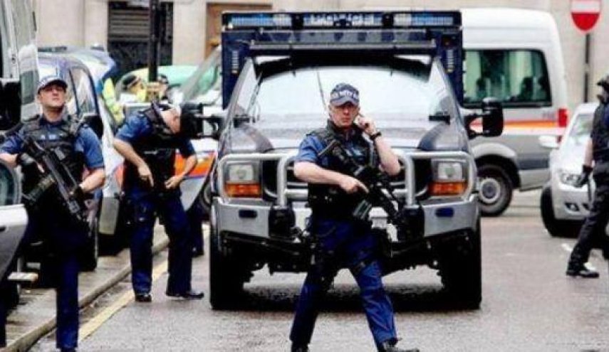 شرطة لندن تغلق الطرق المؤدية إلى  مكتب تيريزا ماي