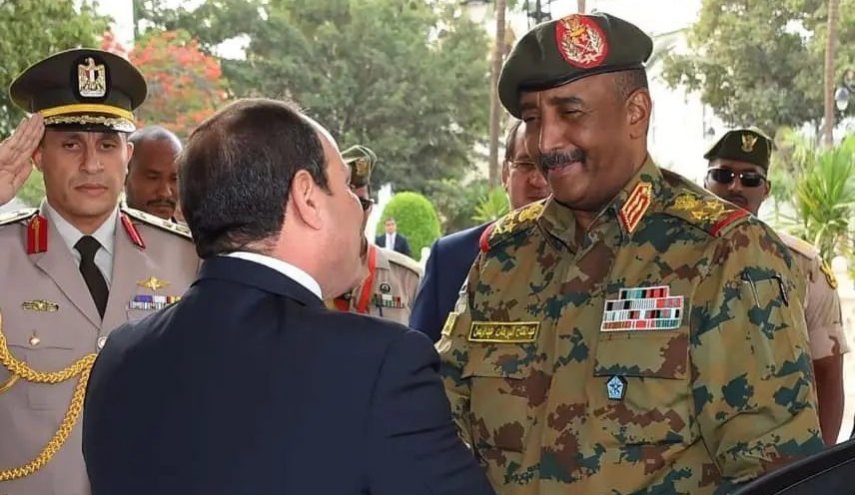 بعد زيارته مصر.. رئيس العسكري السوداني يتجه إلى الإمارات