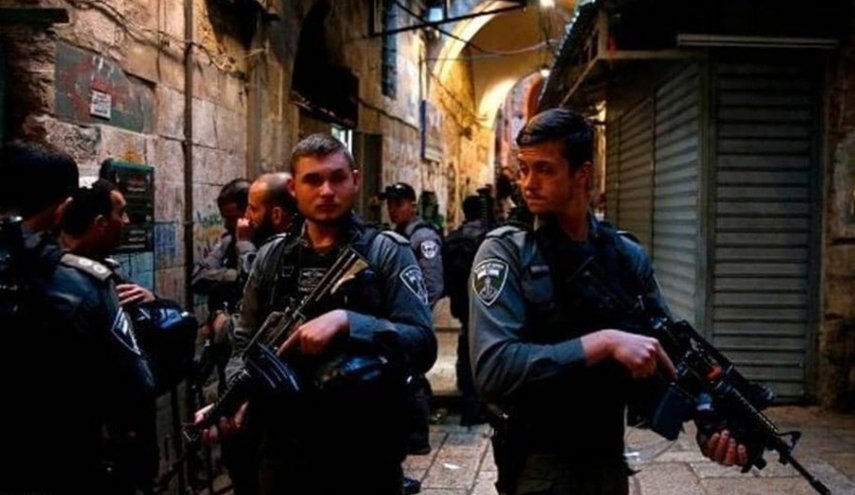 تزامنا مع يوم القدس.. الاحتلال يمنع المصليين من الوصول إلى الاقصى 
