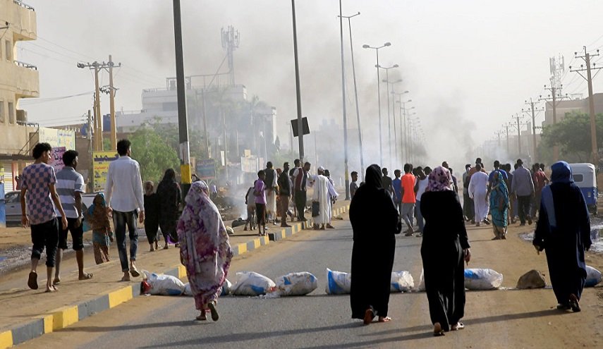 ارتفاع عدد ضحايا الاعتصامات في السودان إلى 50 قتيلا