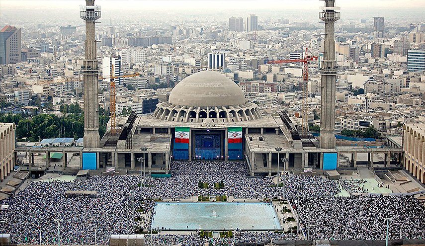 اليوم أول ايام العيد في ايران ودول اسلامية اخرى
