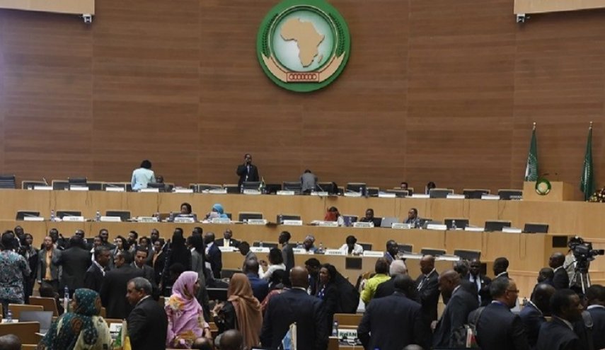 الاتحاد الإفريقي يعلّق عضوية السودان