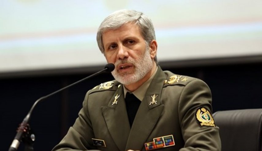وزير الدفاع الايراني يعلق على استعداد اميركا للتفاوض مع ايران