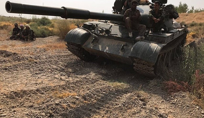 درع 'نفاث' لدبابة الجيش السوري يصد صاروخا