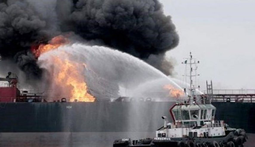 المیادین: نفت کش فرونت آلتر، حادثه دیده در دریای عمان به طورکامل غرق شد