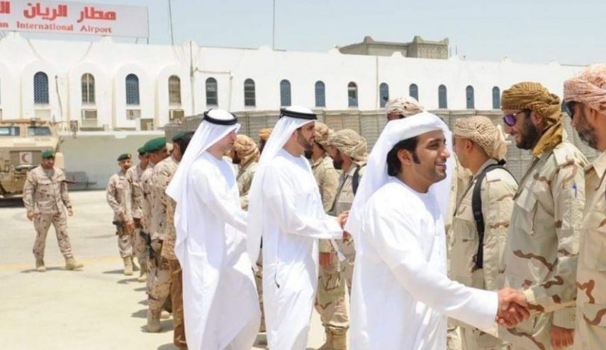 يمنيون يطالبون بإعادة فتح مطار حولته الإمارات إلى ثكنة عسكرية