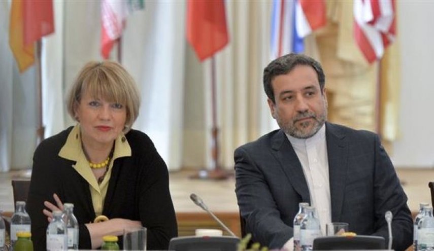 رایزنی‌ اشمید و عراقچی در تهران
