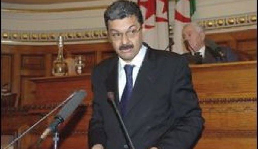 الجزائر... وزير ورجل أعمال بارز أمام القضاء 