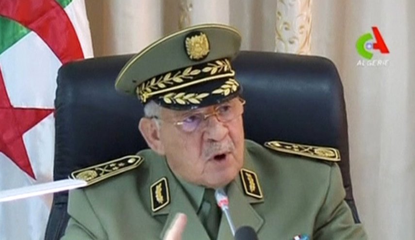 هكذا يرى قايد صالح السبيل للخروج من الأزمة الجزائرية 