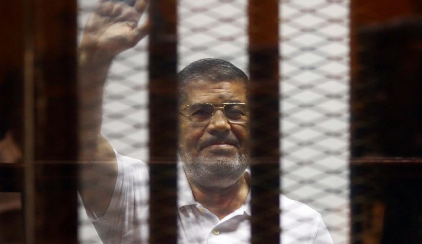 محمد مرسي في المحكمة: لدي أسرار وأتعرض للقتل المتعمد