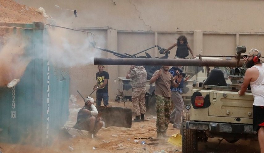 ليبيا.. تجدد الاشتباكات في محيط العاصمة طرابلس