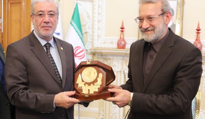 مجلس نواب العراق يؤكد تعزيز العلاقات الثنائية مع ايران