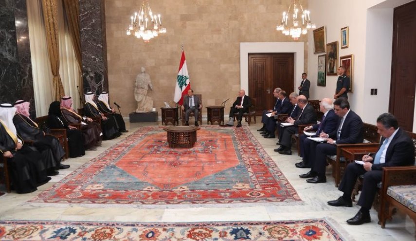 الرئيس اللبناني يلتقي وفدا من مجلس الشورى السعودي