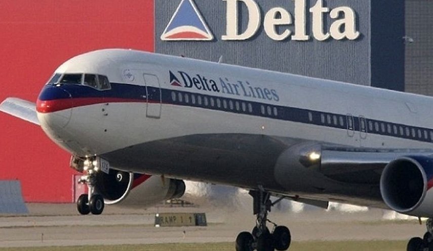 واشنطن تحظر على طائراتها التحليق في قسم من اجواء ايران