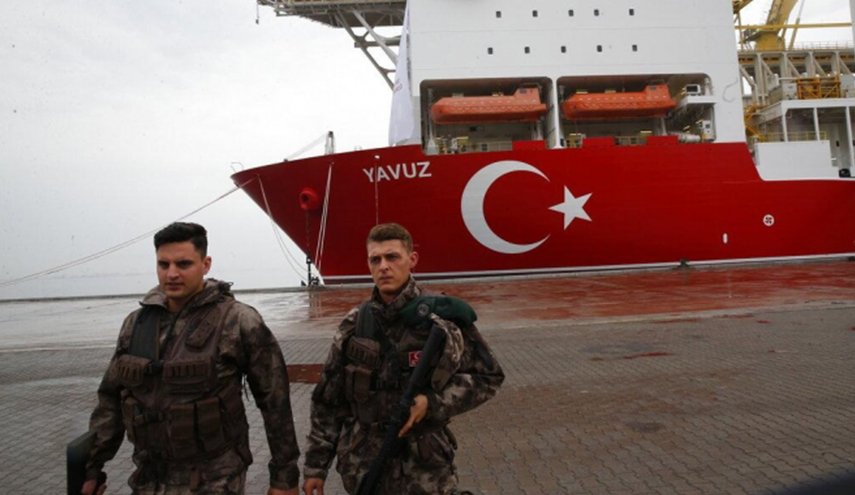 الاتحاد الأوروبي يهدّد تركيا بعقوبات