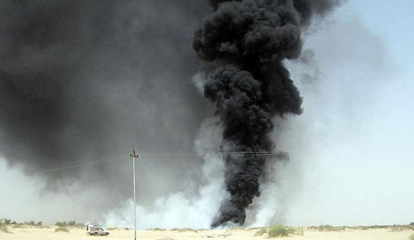 مسلحون يفجرون أنبوبا لنقل النفط جنوب شرقي اليمن