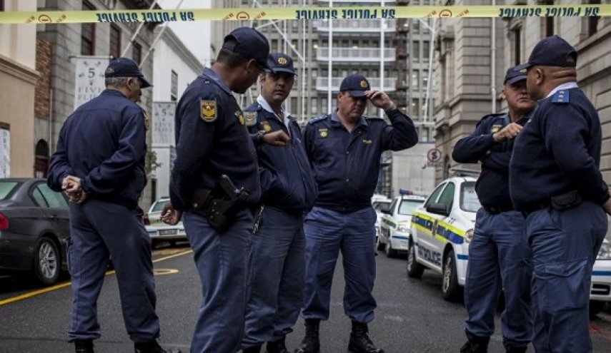 جنوب إفريقيا تعلن حاجتها لتوظيف 60 ألف شرطي إضافي