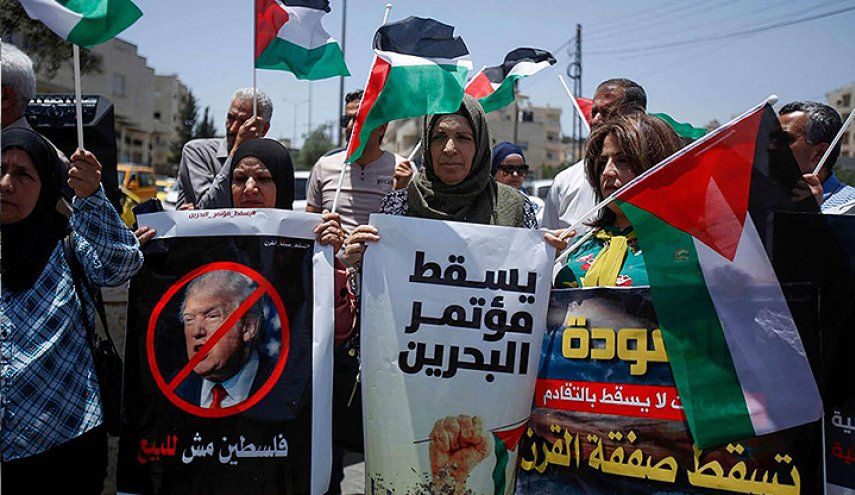 الشعوب العربية تلفظ قادتها و’مزاد المنامة لبيع فلسطين’