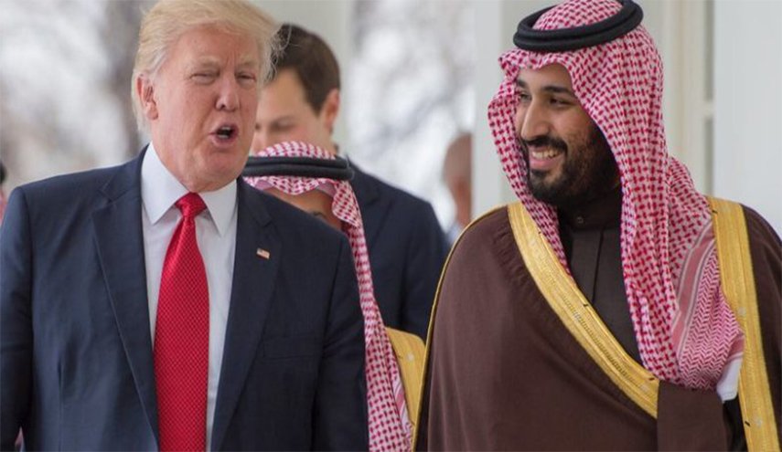 ترامب عن العلاقات مع السعودية: لنأخذ أموالهم
