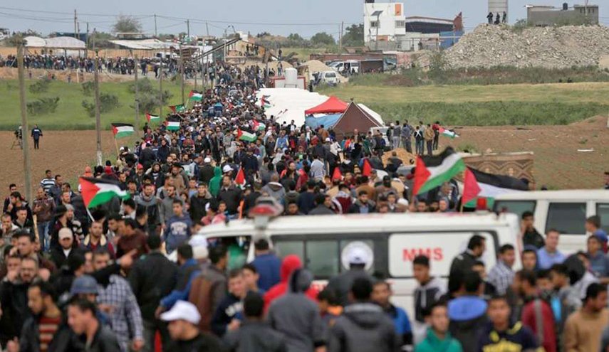 الفلسطينيون في غزة يتوافدون ضمن فعاليات مسيرات العودة