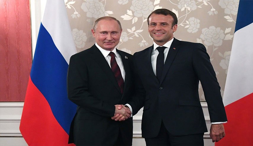 بوتين وماكرون ناقشا أوكرانيا وتفعيل 