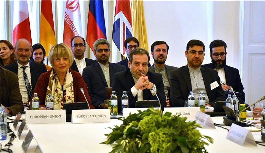 ايران تواصل خفض تعهداتها في إطار خطة العمل المشترکة