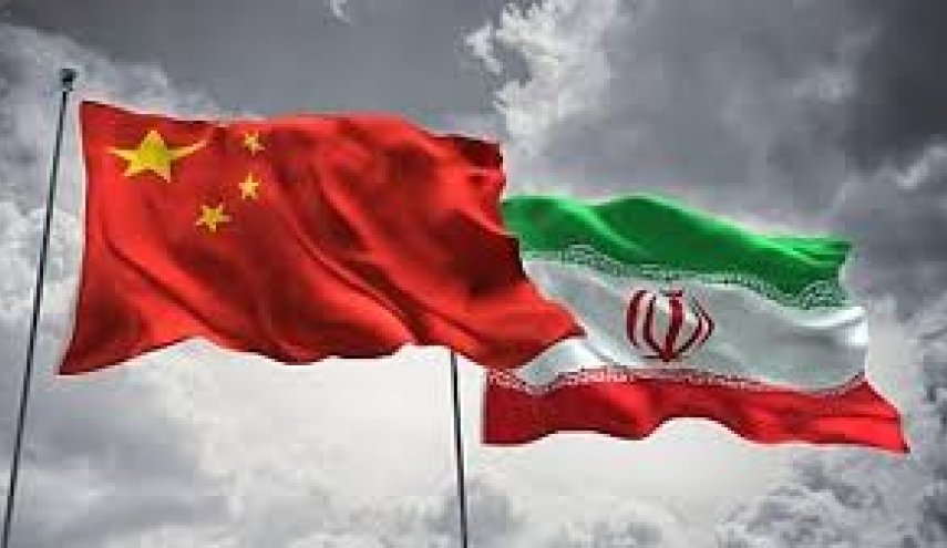 پولتيکو: آمریکا در حال بررسی اعطای معافیت به چین برای واردات نفت از ایران است