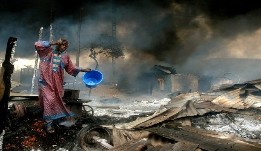 نيجيريا.. عشرات الضحايا بانفجار في خط أنابيب نفط