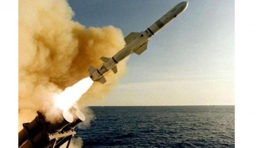 صواريخ 'توماهوك' الأمريكية تحلق بالقرب من قاعدة 'حميميم' !