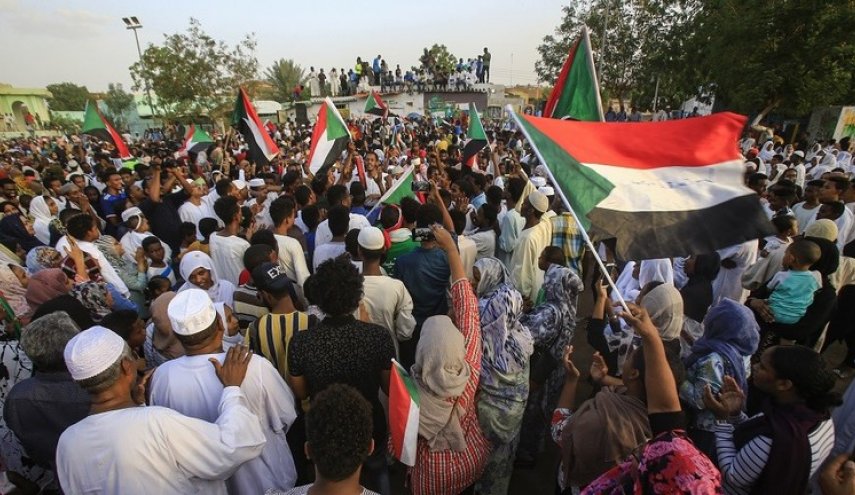 السودان... الوسيط الأفريقي يعلن الاتفاق الكامل حول المرحلة الانتقالية
