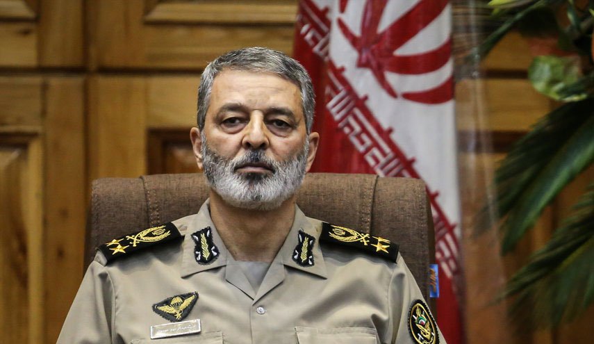 فرمانده کل ارتش: ایران به دنبال جنگ با هیچ کشوری نیست 