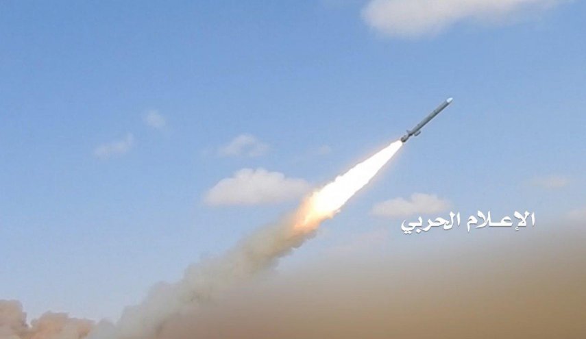 شلیک 5 موشک بالستیک یمن به جنوب عربستان
