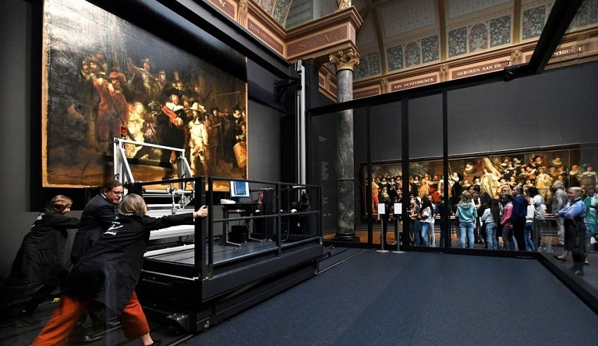 بالفيديو: هولندا تطلق عملية ترميم ضخمة للوحة رامبرانت أمام أنظار الجمهور