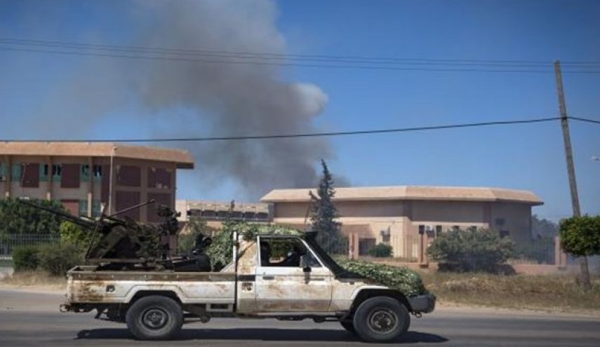 آغاز دور جدید حملات نیروهای حفتر به جنوب پایتخت لیبی
