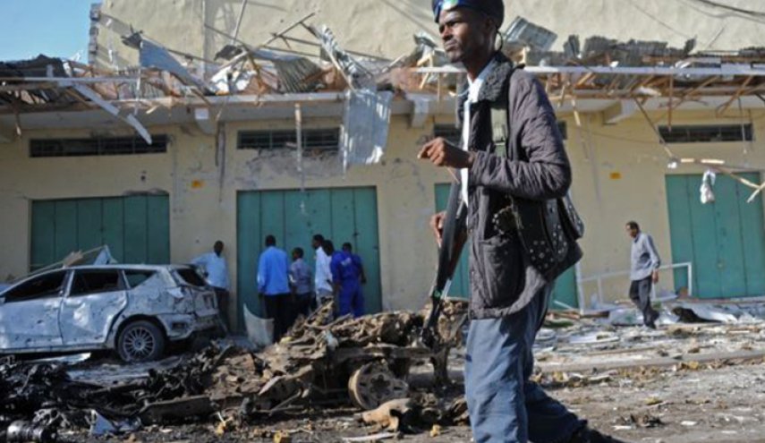 انتحاري يفجر نفسه في الصومال