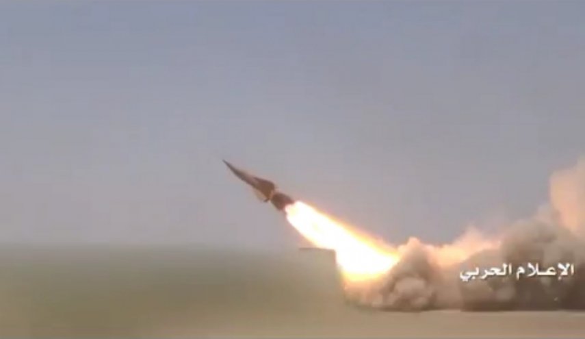 القوات اليمنية تدك مرتزقة العدوان بصاروخ 'زلزال1'