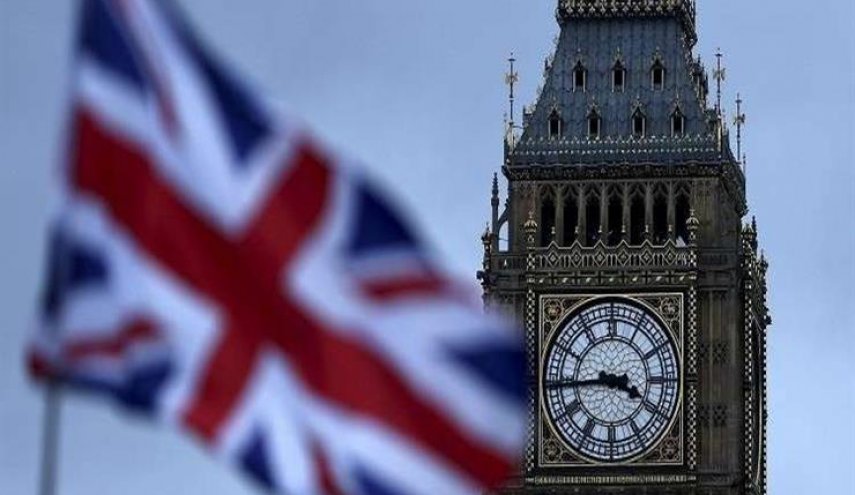 لندن تنفي أن تكون الناقلة التي تحتجزها إيران ترفع العلم البريطاني