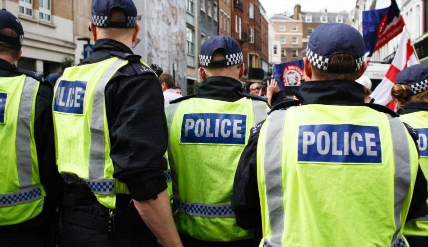قراصنة يخترقون حساب شرطة لندن على 