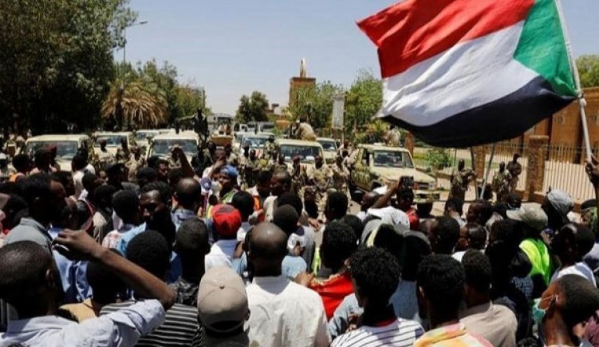 المهنيين السودانيين يرفض المحاصصة الحزبية
