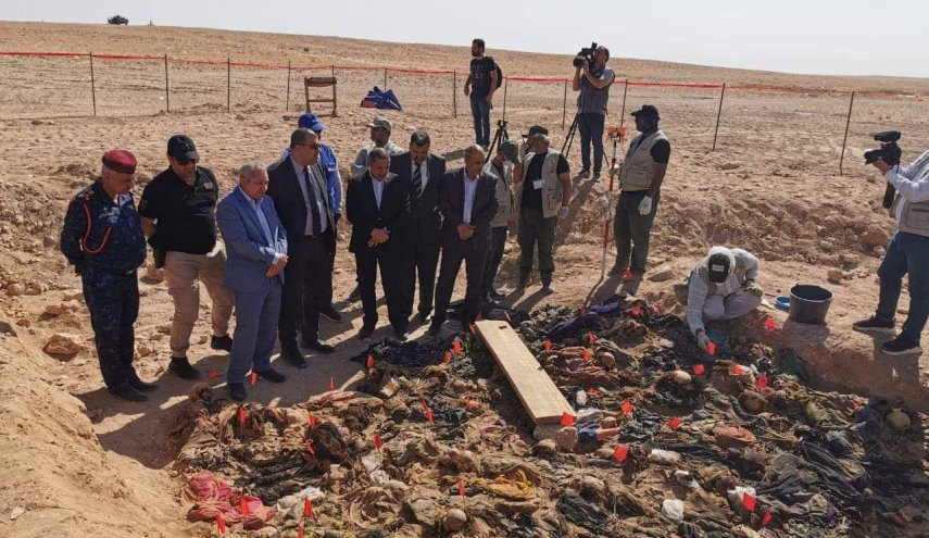 (+18) مشاهد مروعة لمقبرة جماعية في المثنى لضحايا نظام صدام
