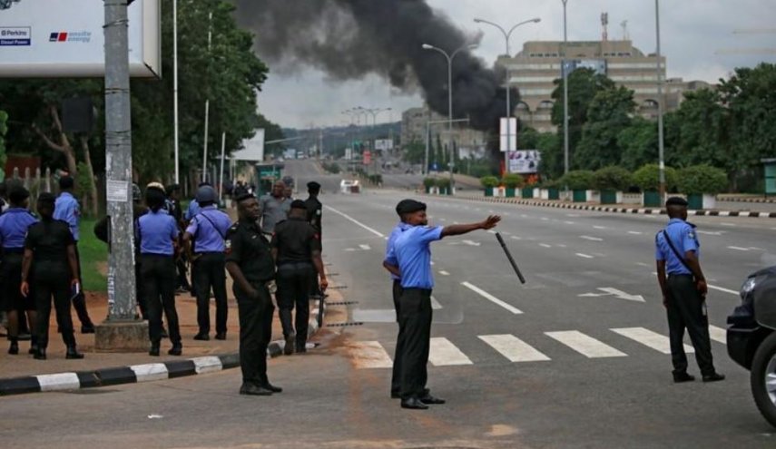 شاهد/ كشف معلومات خطيرة عن قاتل الضابط النيجيري خلال تظاهرات امس