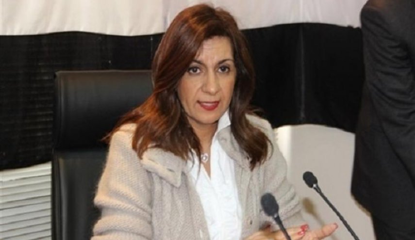 وزيرة مصرية تهدد بتقطيع المعارضين في الخارج!