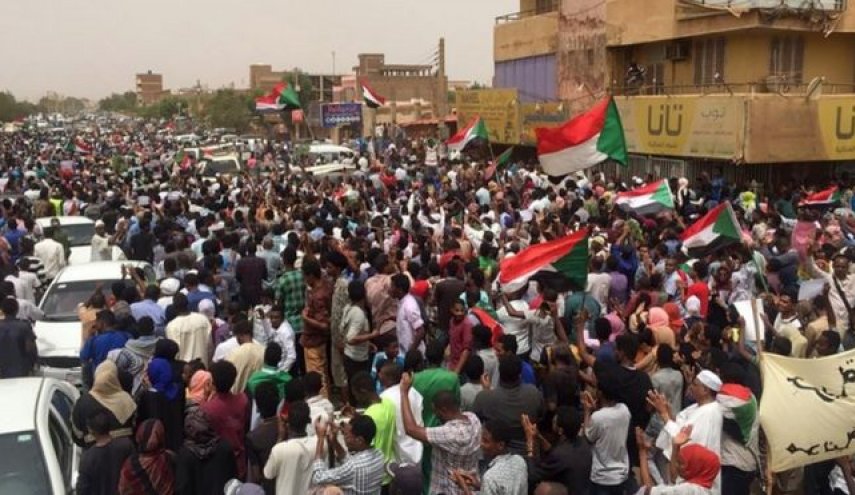 تظاهرات مردمی در سودان در اعتراض به کشته شدن هشت نفر
