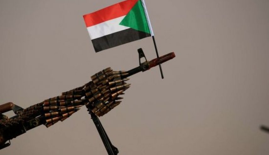 حركة مسلحة سودانية توقف عملياتها 5 أشهر