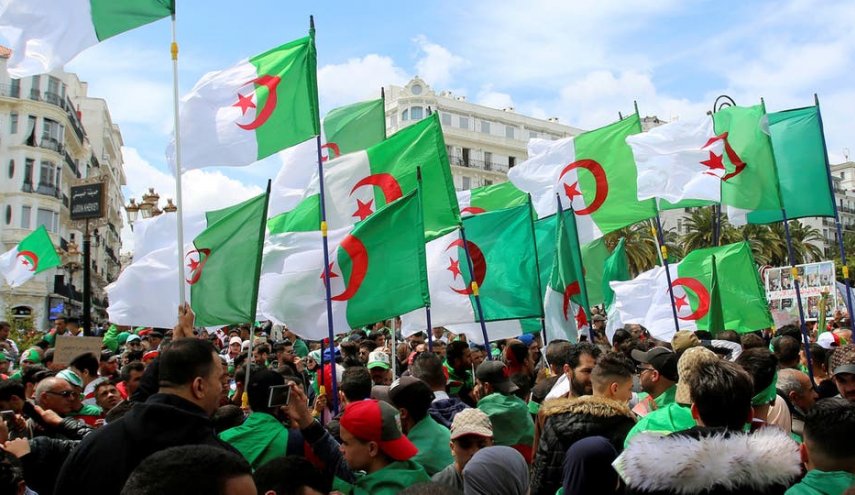 'العدالة والتنمية' تهاجم لجنة الحوار والوساطة في الجزائر