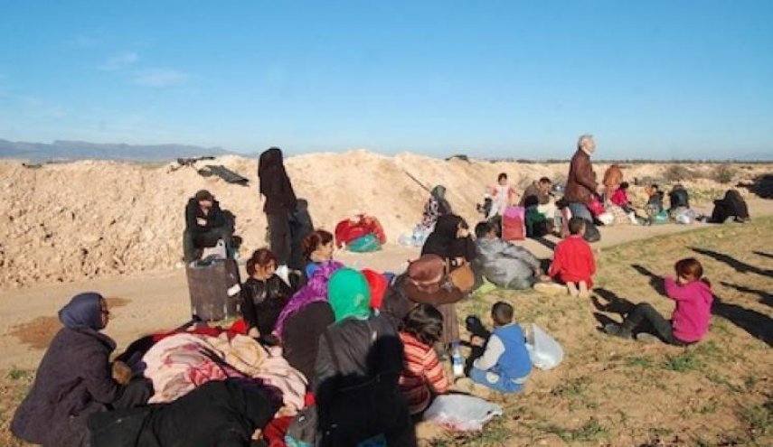 عشرات المهاجرين عالقون في صحراء تونس
