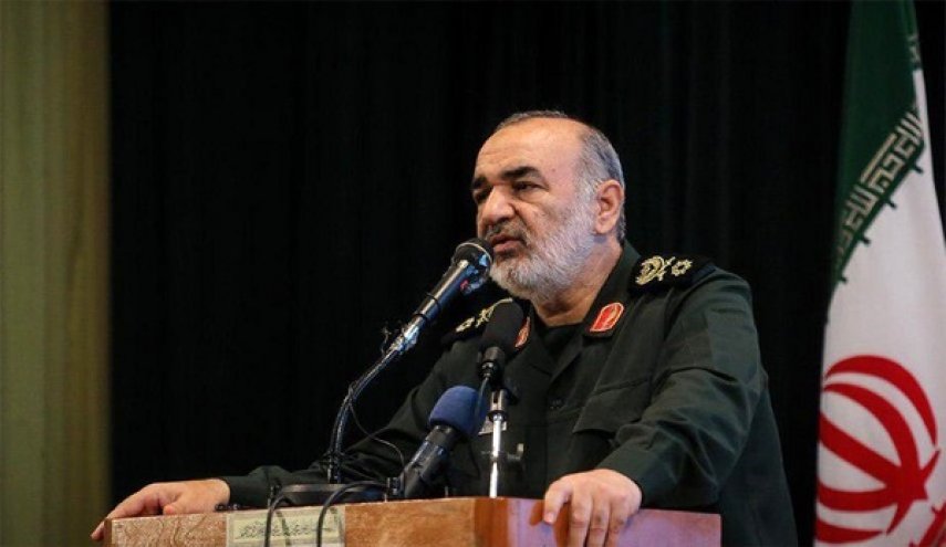 سلامي: على الأعداء أن يضعوا في حساباتهم إقتدار ايران
