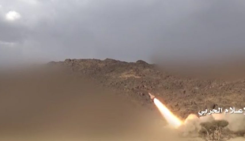 استهداف تجمعات المرتزقة في عسير بأربعة صواريخ بالستية يمنية