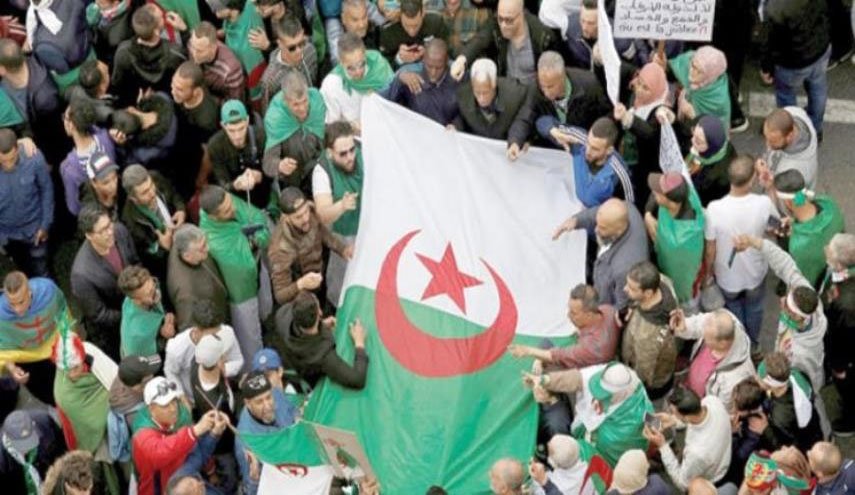 تظاهرات مردم الجزایر علیه عناصر «بوتفلیقه» 