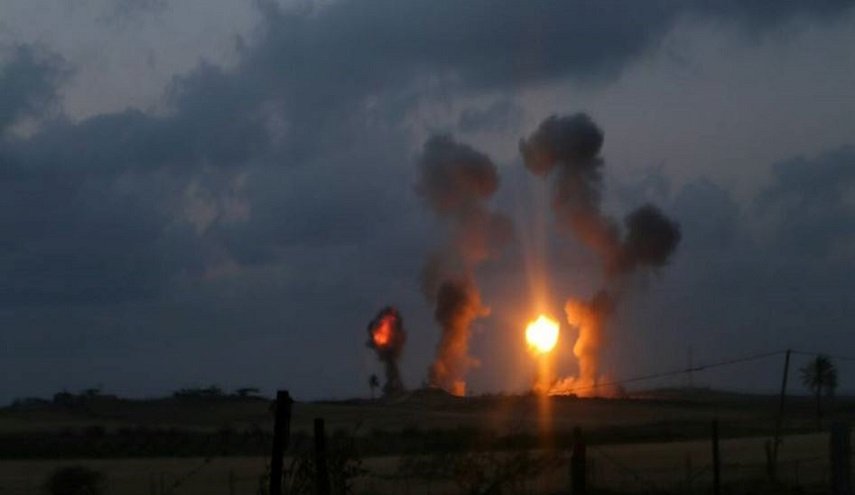 طائرات الاحتلال تقصف موقعا للمقاومة غرب غزة